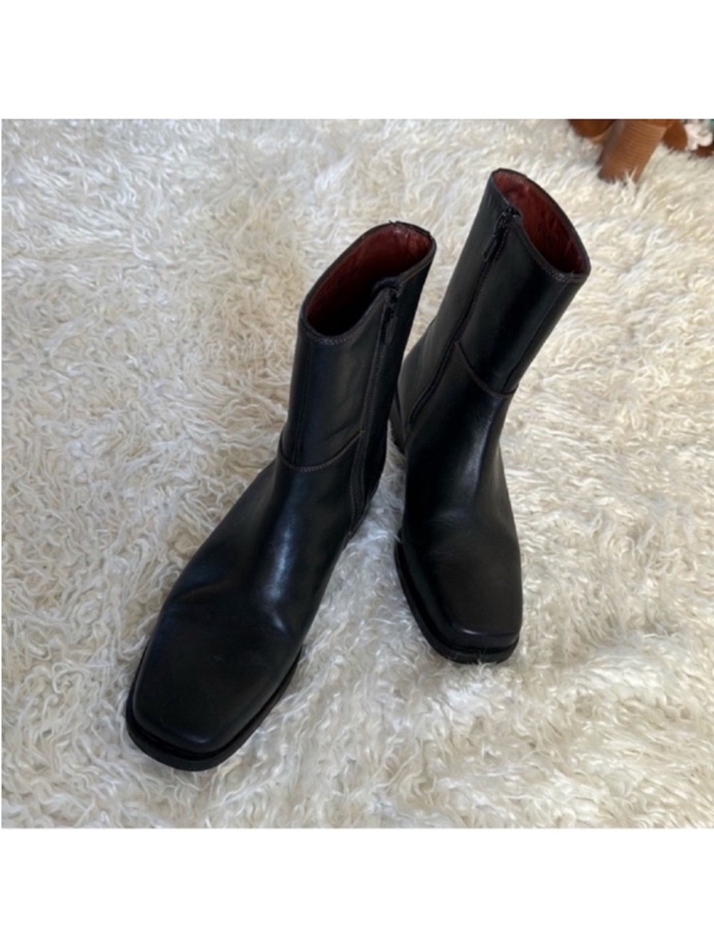 Cole Haan Country black leather boots Sz 6 Square Toe Side Zipper Buckle detail